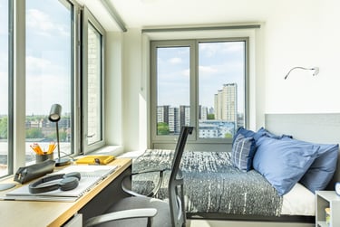 Gold Skyline En Suite at Great Court, 78 Rolls Road, Bermondsey, London, SE15DU - Image 1